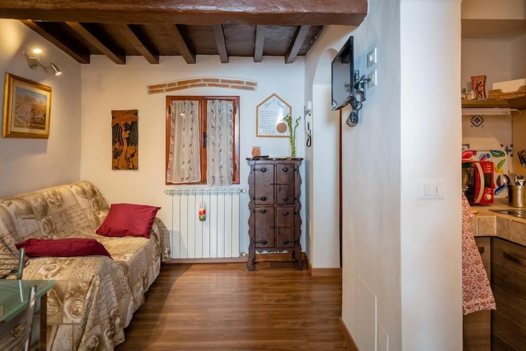 Monica Appartamento Con Giardino Al Ponte Vecchio Floransa Dış mekan fotoğraf