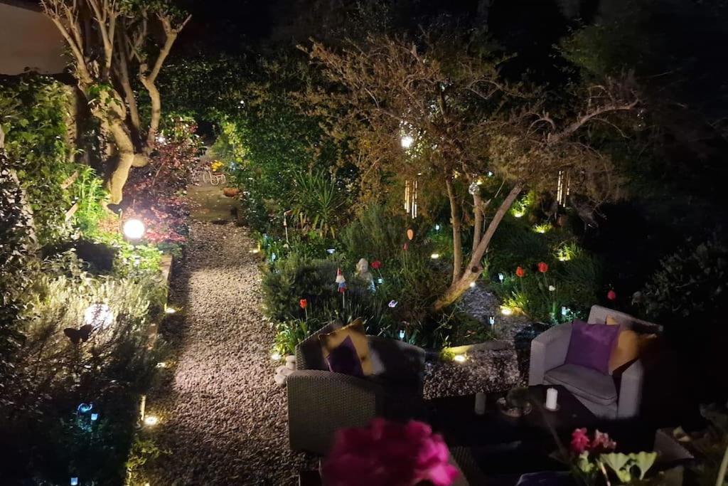 Monica Appartamento Con Giardino Al Ponte Vecchio Floransa Dış mekan fotoğraf